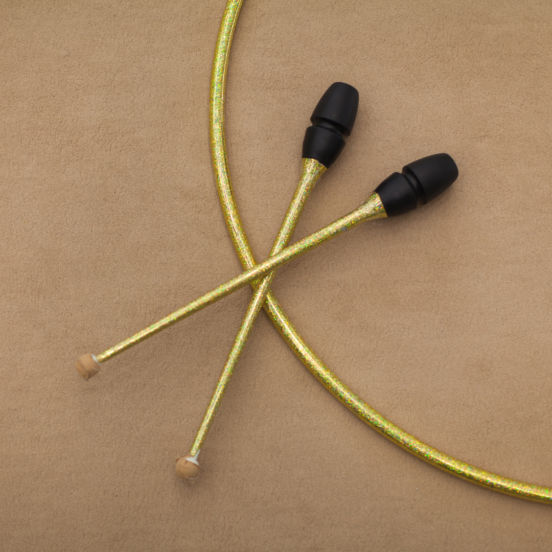 Cómo decorar los aparatos de gimnasia rítmica: guía completa de cintas adhesivas