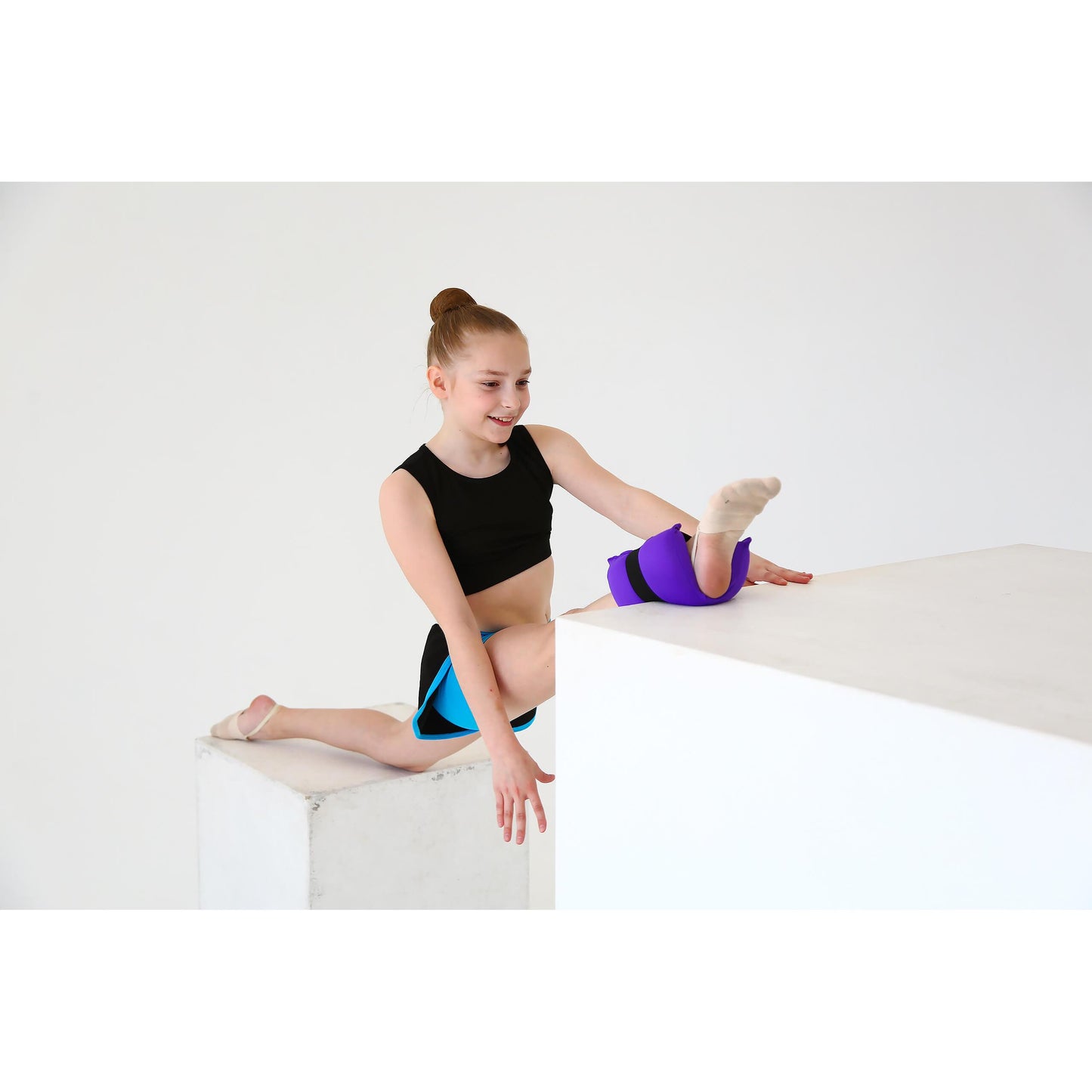 Stretching Pad for Rhythmic Gymnastics Indigo 24.5*12.5 cm